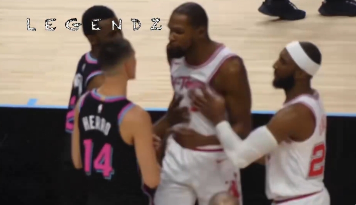 澳洲幸运10-斗嘴全貌 KD:包夹我就别喷垃圾话 你个娘炮!希罗:闭上你的臭嘴